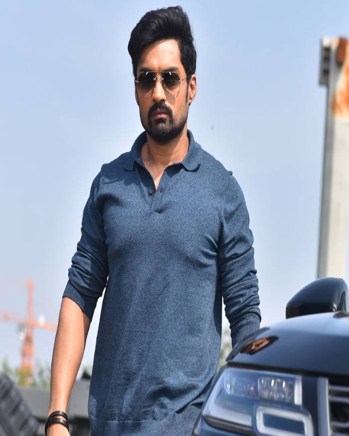 nandamuri kalyan ram_teluguvox 4